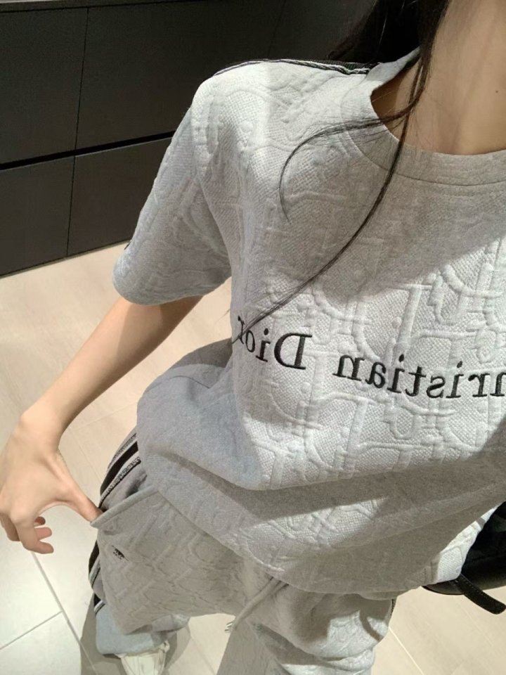10050.jpg