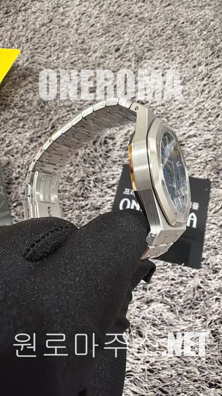 batch_photo_6221777972922879997_y.png