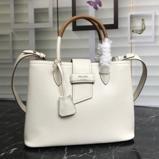 Prada 2020 Woman Leather Tote Shoulder Bag,33cm - 프라다 2020 여성용 레더 토트 숄더백 ,1BG148-1,33cm,화이트