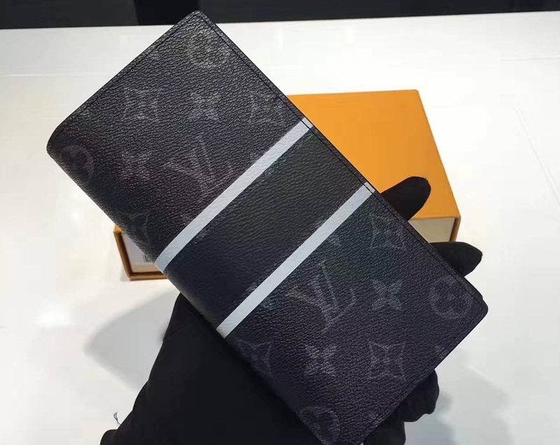 [LOUIS VUITTON]루이비통 x 프라그먼트 브라짜 월릿 M64438