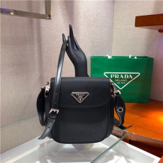 Prada 프라다 삼각로고 나일론 숄더백 1BD259 2020/신상