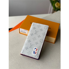  Louis Vuitton 루이비통 NBA 멀티플 모노그램 장지갑