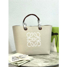 Loewe  로에베 아나그램 토트백 L36210