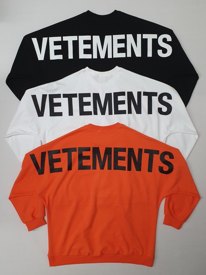 Vetements  베트멍 통절개 맨투맨 　