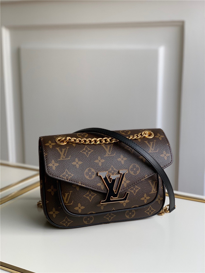 ★(판매완료)★ Louis Vuitton 루이비통 뉴 체인백 국내배송건