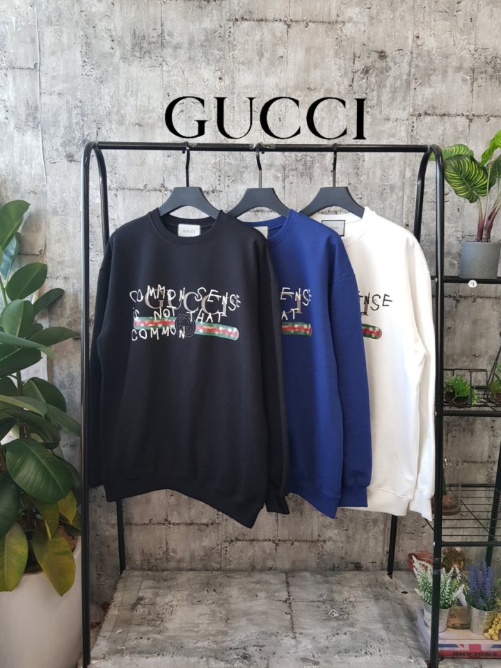 GUCCi 구찌 빈티지 레터링로고  맨투맨