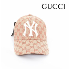 GUCCi  구찌 NY자수 GG캔버스 볼캡