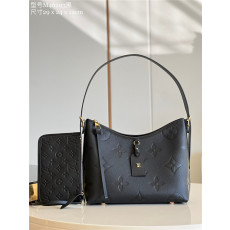 LOUIS VUITTON 루이비통 가죽 호보백 M46243