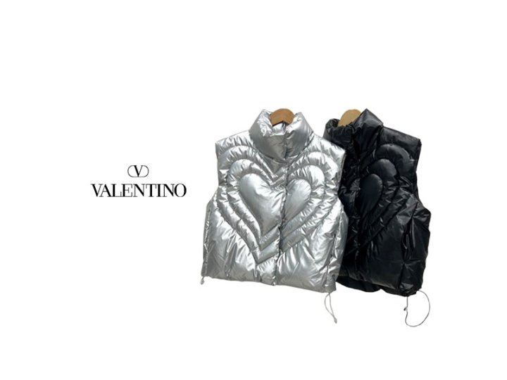 Valentino  발렌티노 우먼스 하트 글로시 패딩조끼