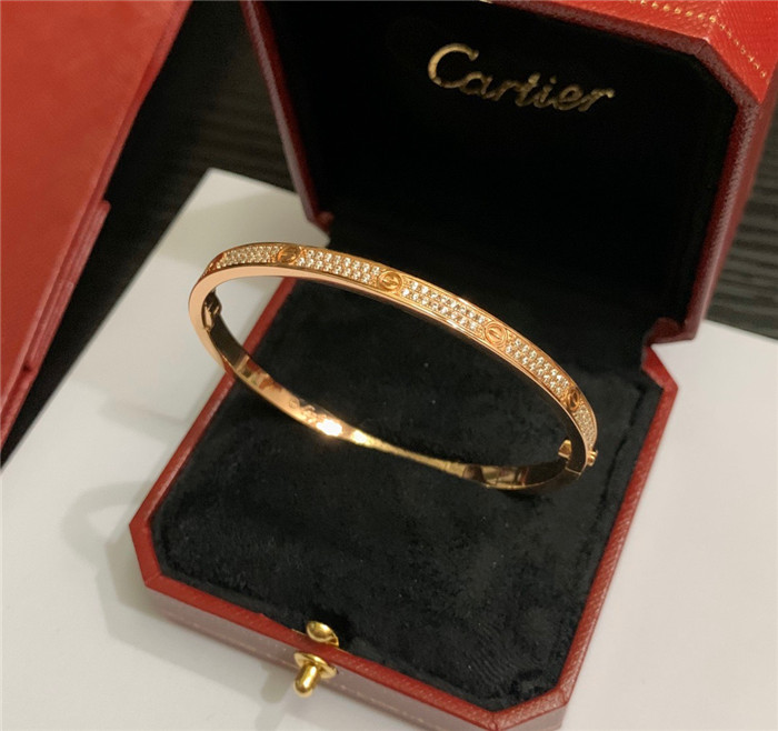 ★(국내배송 단1점)★ CARTIER 까르띠에 팔찌 C3077 국내배송건