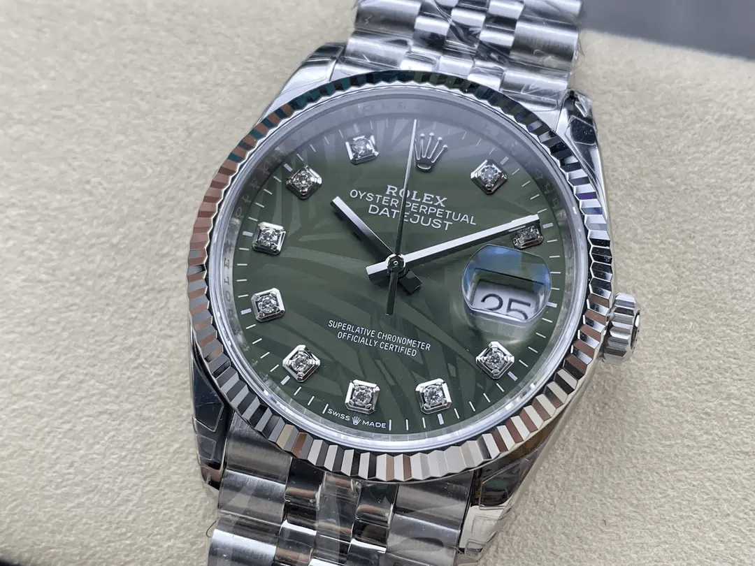 ROLEX 로렉스 데이저스트 그린 다이얼 36mm 126233