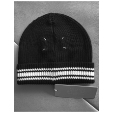 MAISON MARGIELA 메종마르지엘라 스티치 배색 비니