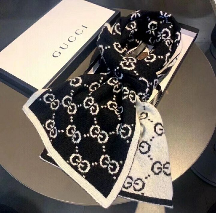 GUCCI 구찌 GG니트 머플러 수입