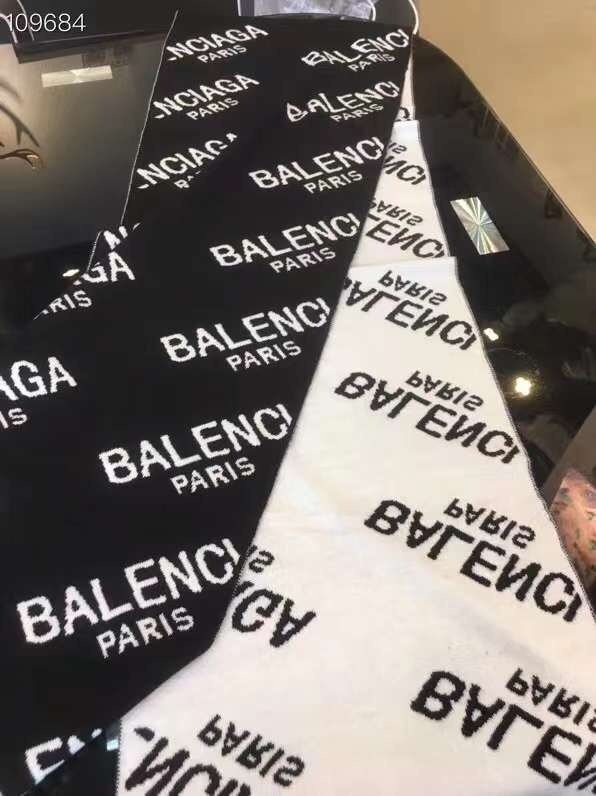 BALENCIAGA 발렌시아가 리버서블 니트 머플러 수입