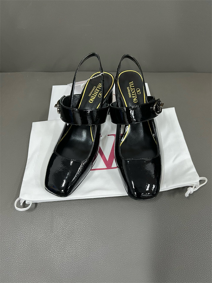 VALENTINO 발렌티노 여성용 샌들 V34766-2 2024/신상 2COLOR