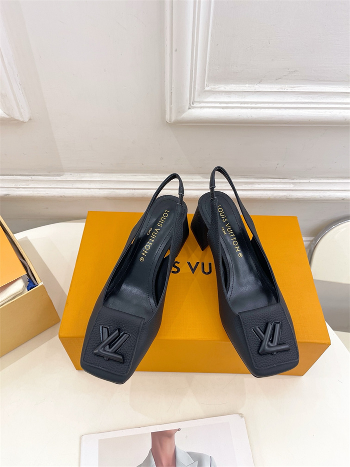 LOUIS VUITTON 루이비통 여성용 샌들 L18433 2024/신상