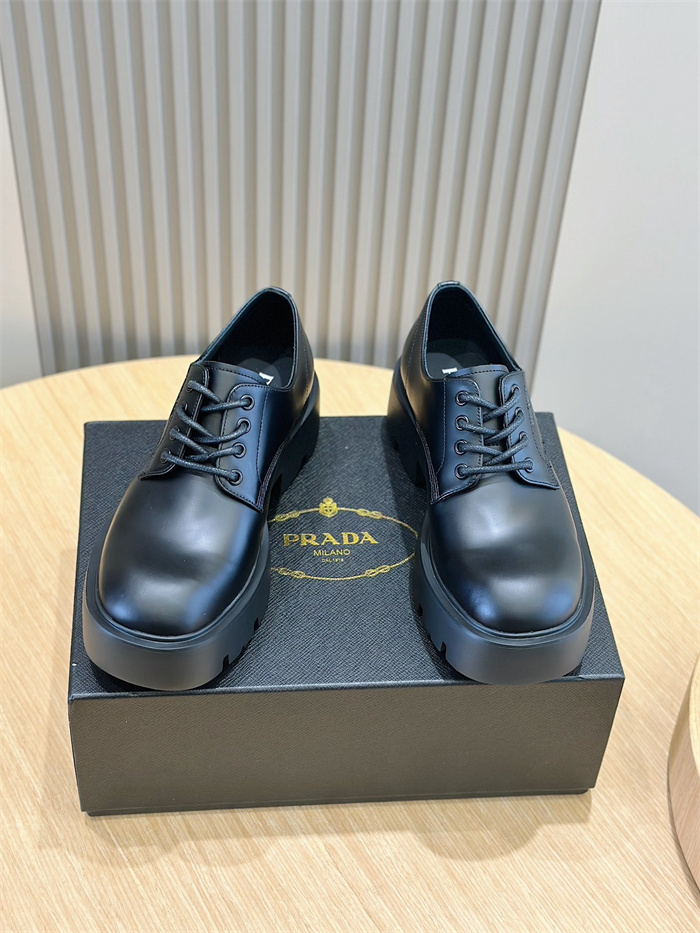 PRADA 프라다 남성용 로퍼 P44732 2024/신상