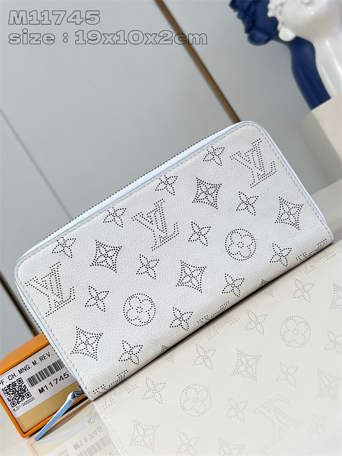 LOUIS VUITTON 루이비통 장지갑 M11745 2024/신상