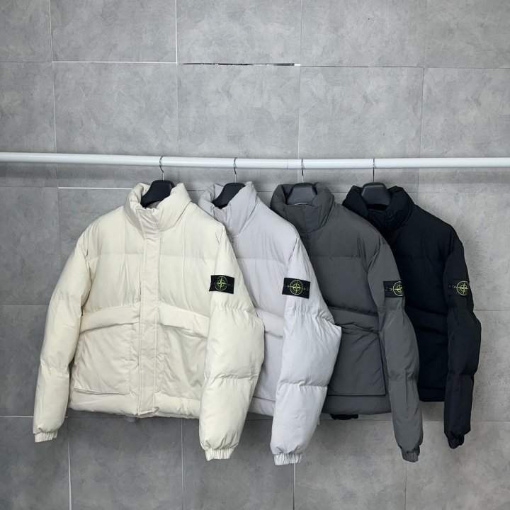 STONE ISLAND 스톤아일랜드 클랩스 숏패딩