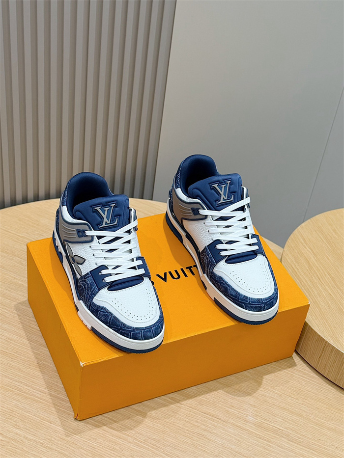 LOUIS VUITTON 루이비통 남성용 스니커즈 L96760-1 2024/신상 2COLOR