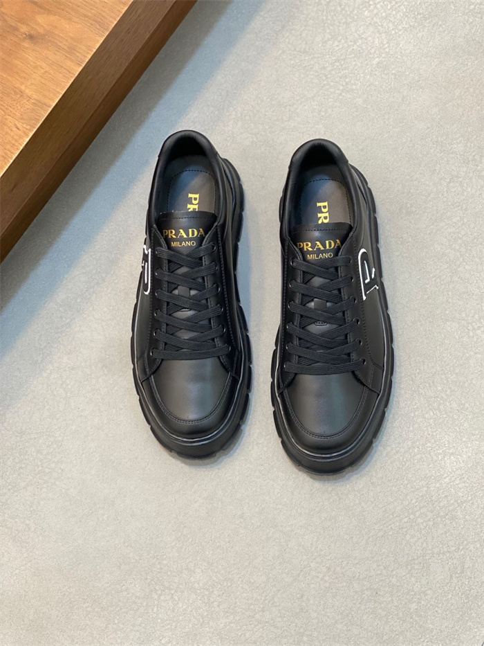 PRADA 프라다 남성용 스니커즈 P98779-2 2024/신상 2COLOR