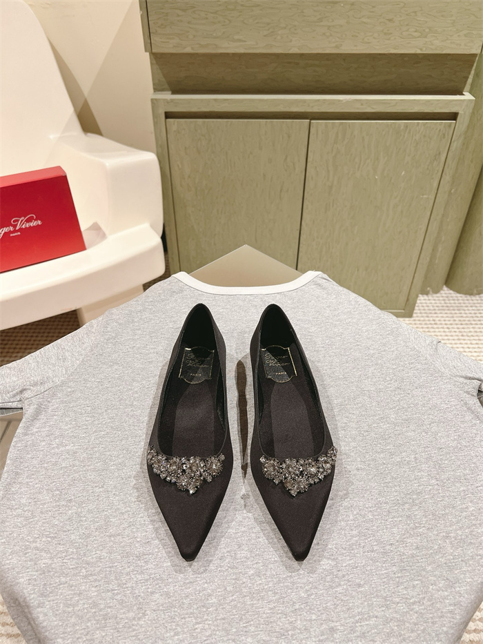 ROGER VIVIER 로저비비에 여성용 단화 R33181-2 2024/신상 2COLOR