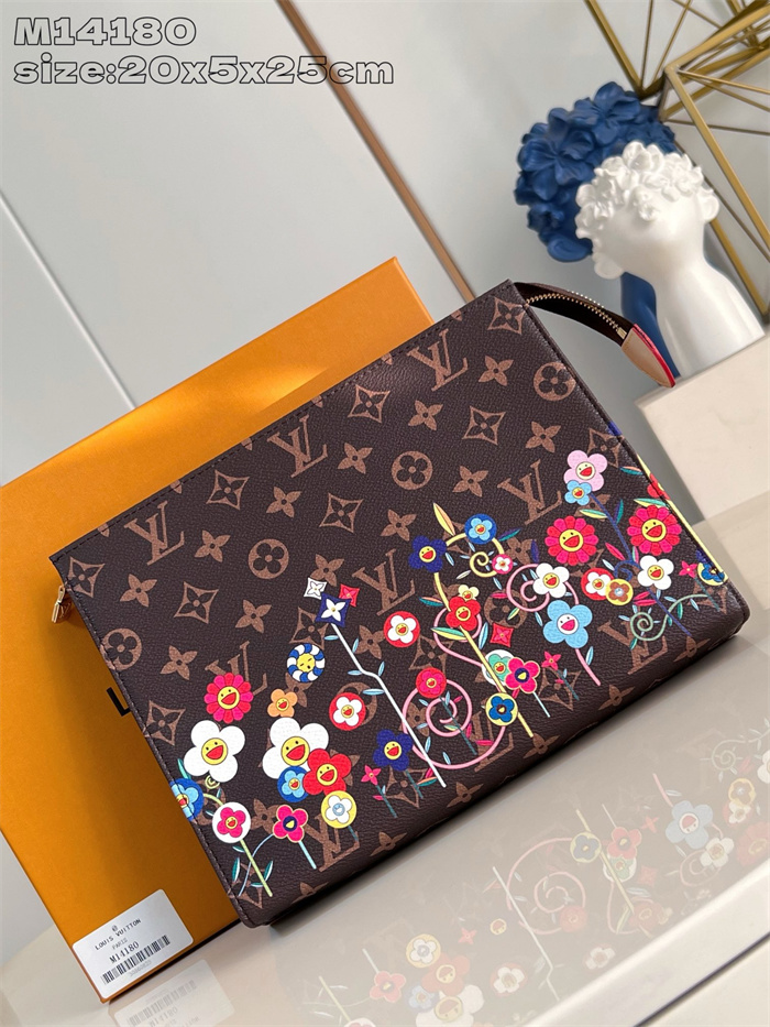 LOUIS VUITTON 루이비통 LV x TM 토일레트리 파우치 M14180 2025/신상