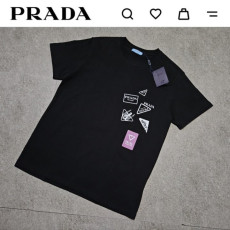PRADA 프라다 멀티로고 라운드 티셔츠 2COLOR