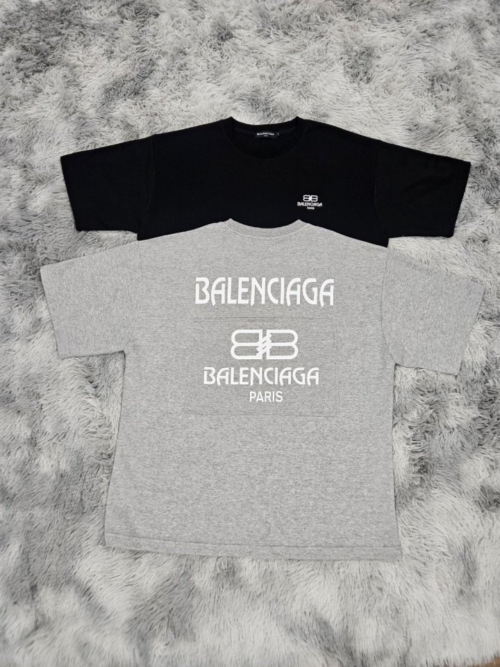 BALENCIAGA 발렌시아가 피스 반팔