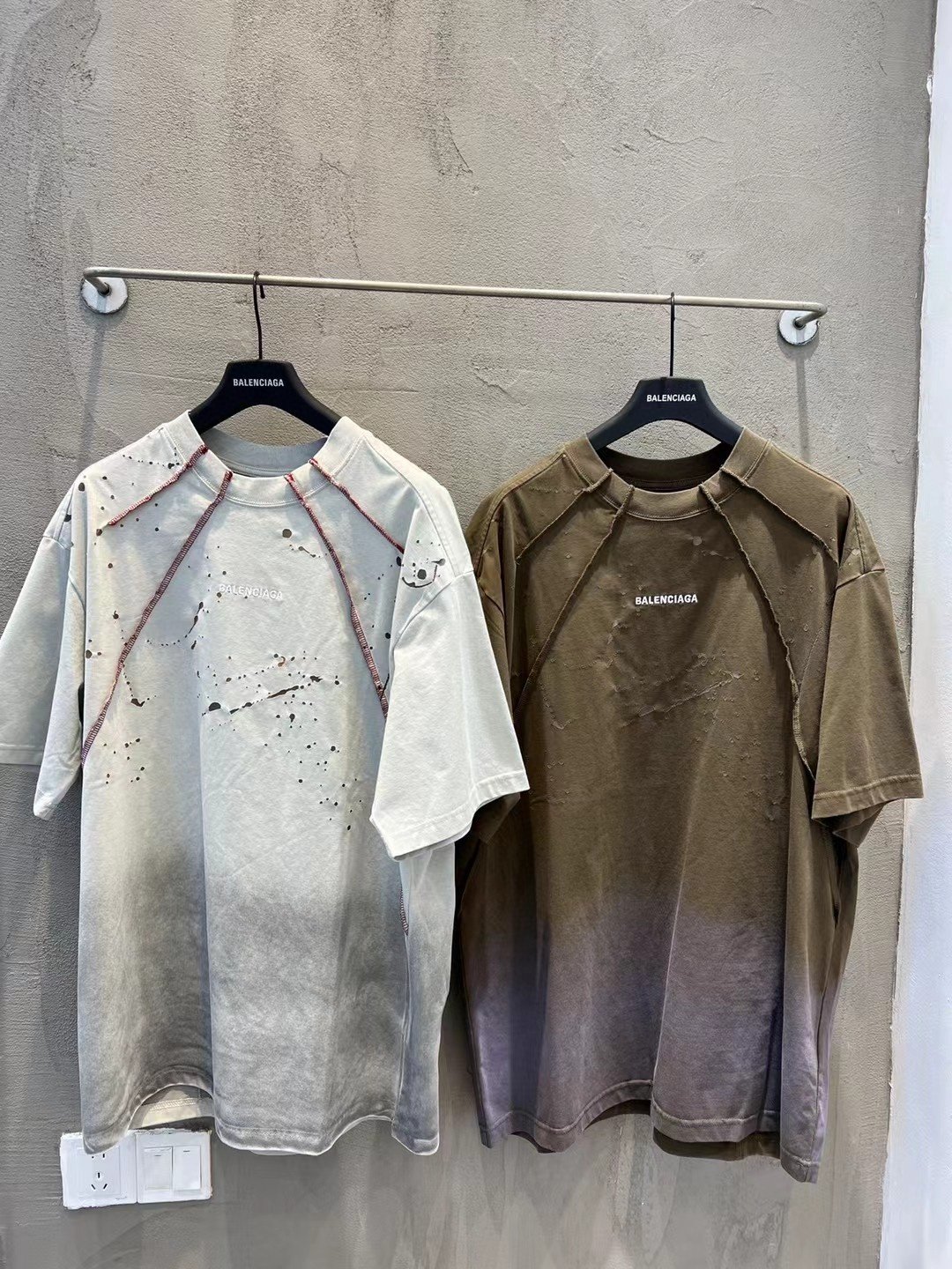 BALENCIAGA 발렌시아가 페인팅 반팔