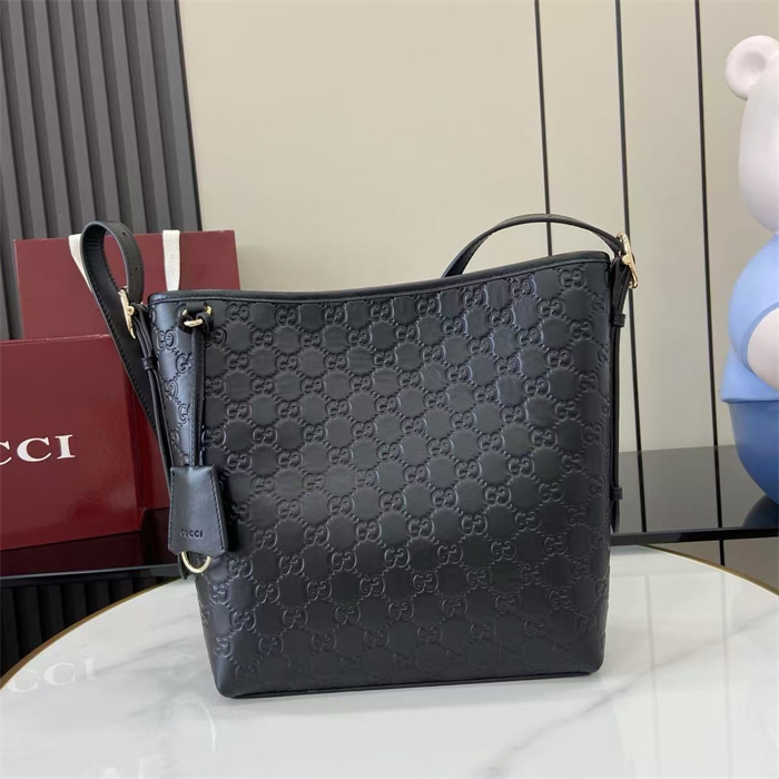 GUCCI 구찌 엠블럼 스몰 숄더백 848881