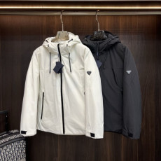 PRADA 프라다 메탈 플레이트 윈드 다운 패딩 2COLOR