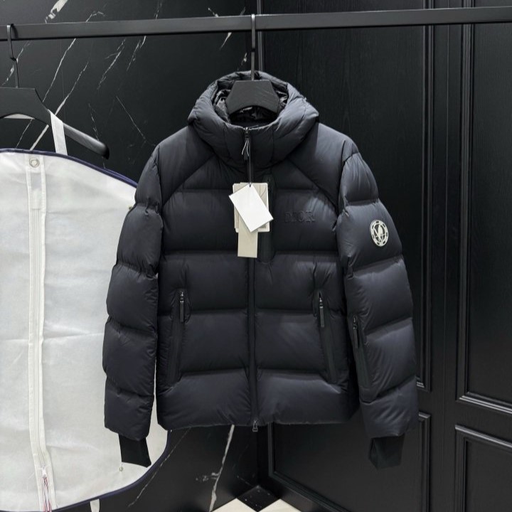 DIOR 디올 스키 패치 다운 패딩