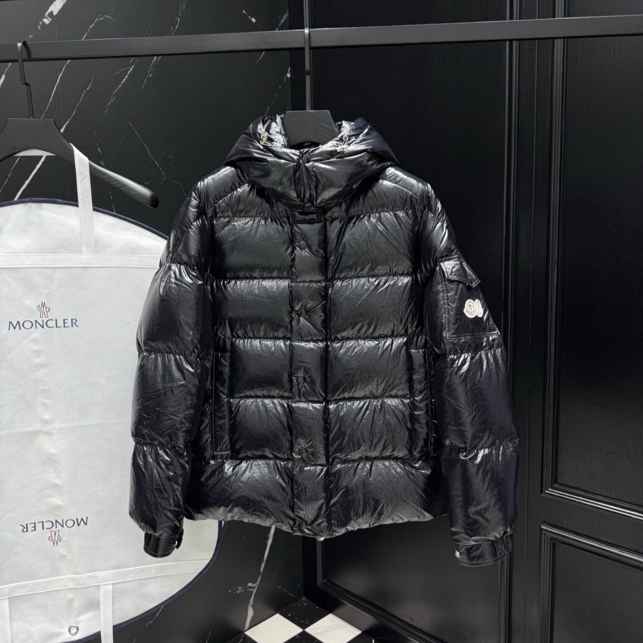 MONCLER 몽클레어 마야 다운 패딩