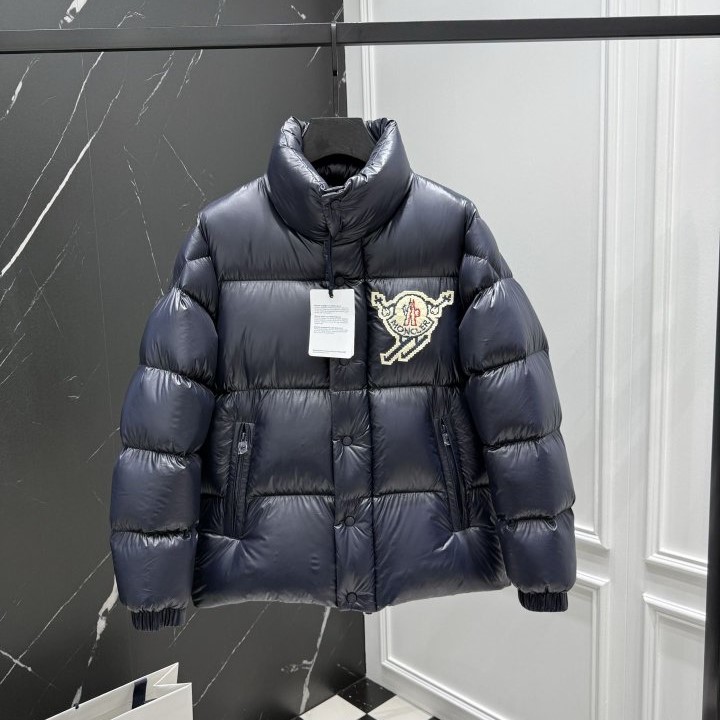 MONCLER 몽클레어 레스트 다운 패딩