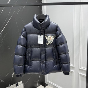 MONCLER 몽클레어 레스트 다운 패딩