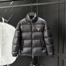 PRADA 프라다 로고 다운 패딩