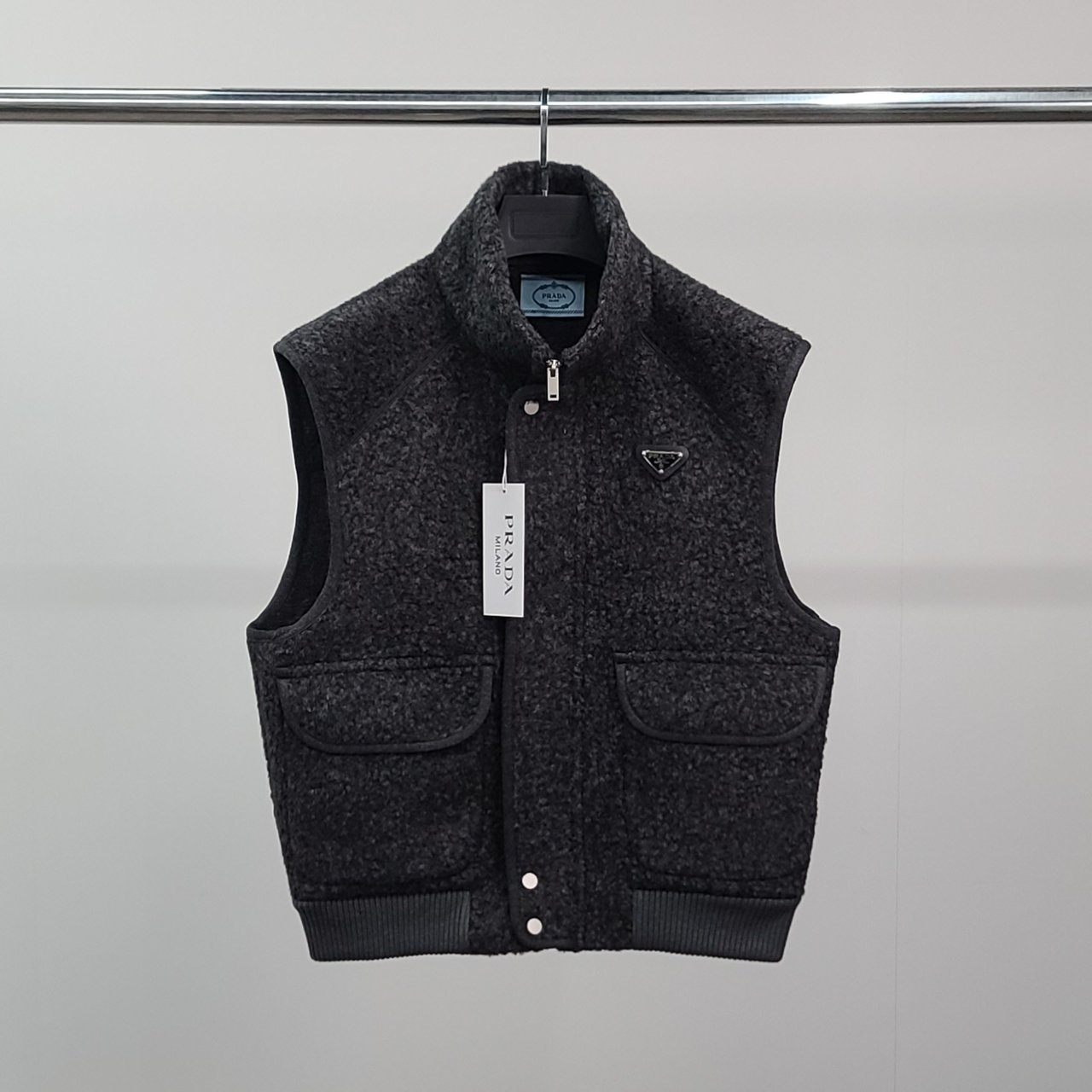 PRADA 프라다 프리미엄 알파카 베스트