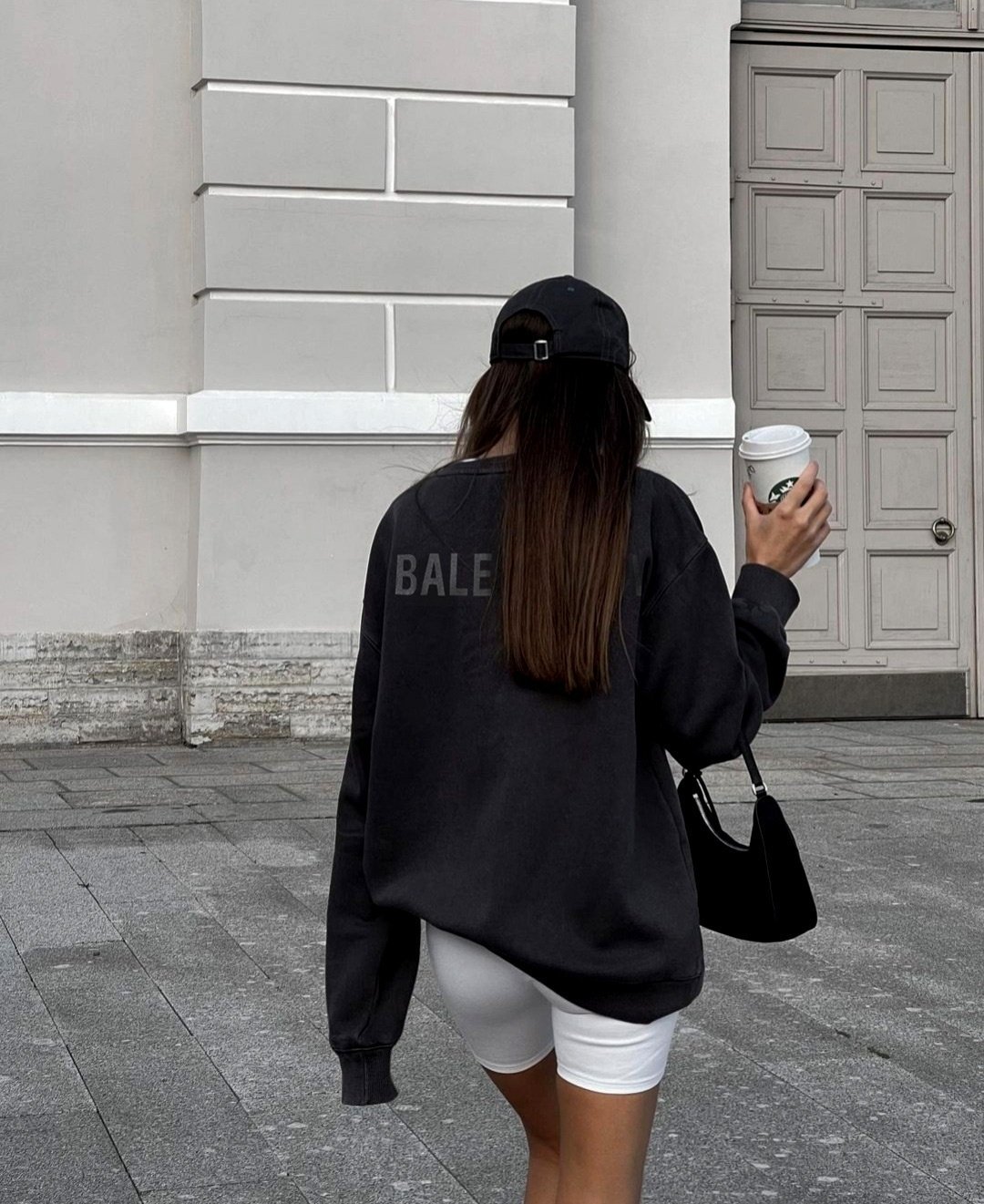 BALENCIAGA 발렌시아가 백로고 맨투맨