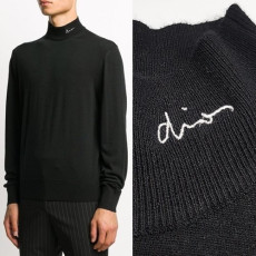 DIOR 디올 자수로고 하프넥 니트