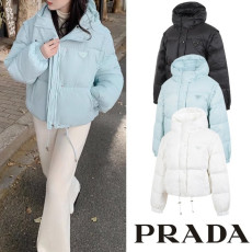 ●12월 판매 6위● PRADA 프라다 클래식 트라이앵글 후드 덕다운 멀티 패딩