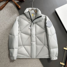 MONCLER 몽클레어 퍼렐 윌리엄스 오크 다운 패딩 2COLOR