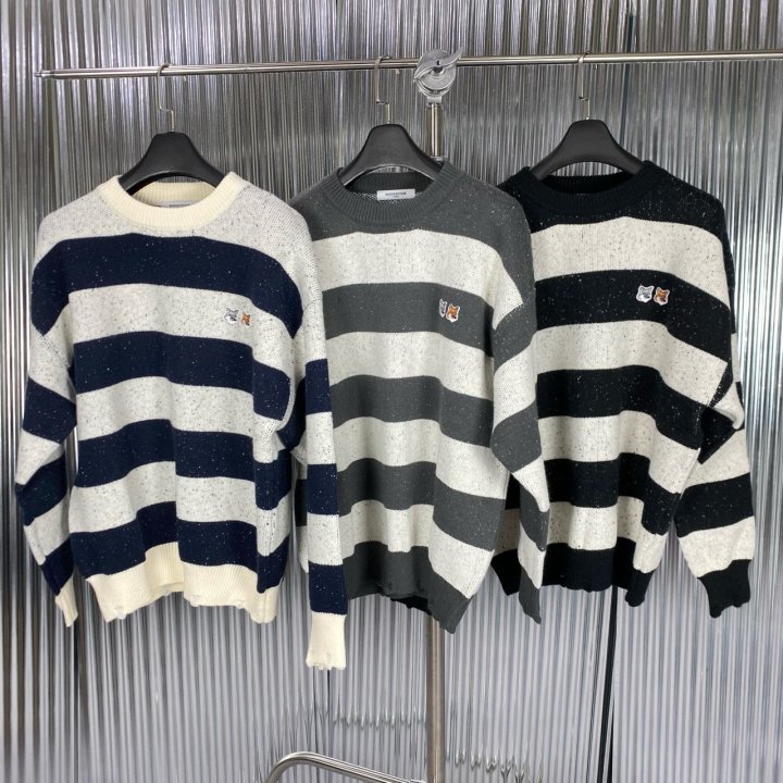 MAISON KITSUNE 메종키츠네 왕 단가라 니트