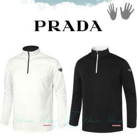 PRADA 프라다 누빔 패턴 하프 폴라