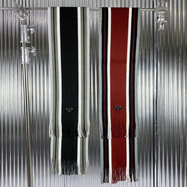 PRADA 프라다 트앵포 머플러