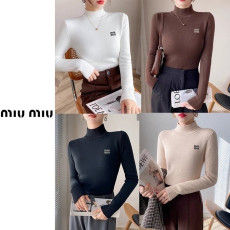 ●12월 판매 15위● MIUMIU 미우미우 밍크 기모 반폴라 니트