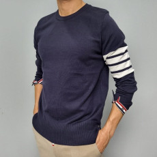 THOM BROWNE 톰브라운 사선 라운드 니트 2COLOR
