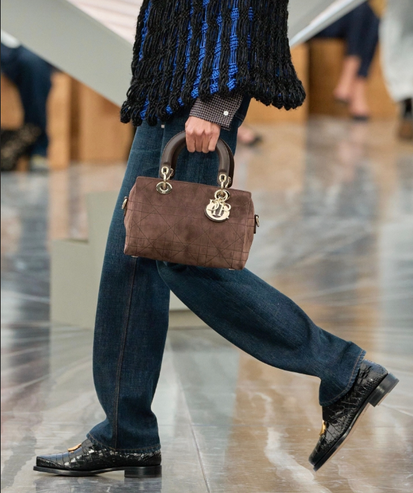 DIOR 디올 조나단 앤더슨 스웨이드 토트백