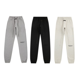 FEAR OF GOD 피어오브갓 에센셜 702 로고 플리스 스웨트 팬츠