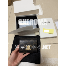 김*민 고객님 셀린느 스몰 트리옹프 플랩 지갑